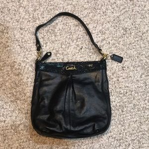 Like new coach Ashley hippie crossbody